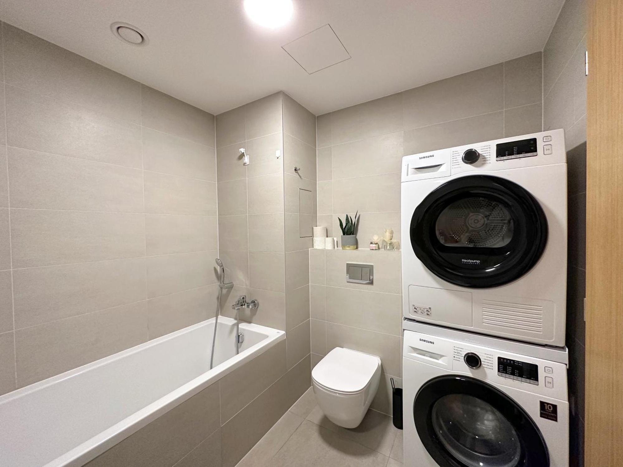 Apartment With Free Parking In Prag Exteriör bild